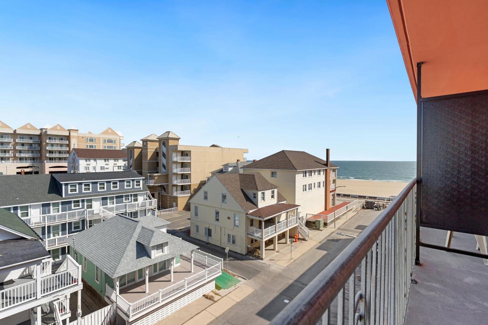 Americana Motor Inn On Boardwalk Ocean Stadt Exterior foto